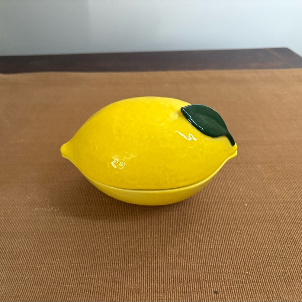 kate spade “With a Twist” - Picture 9 of 9